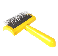 Zooexpress Пуходерка пластмассовая большая с каплей 10,5*16 см Желтая